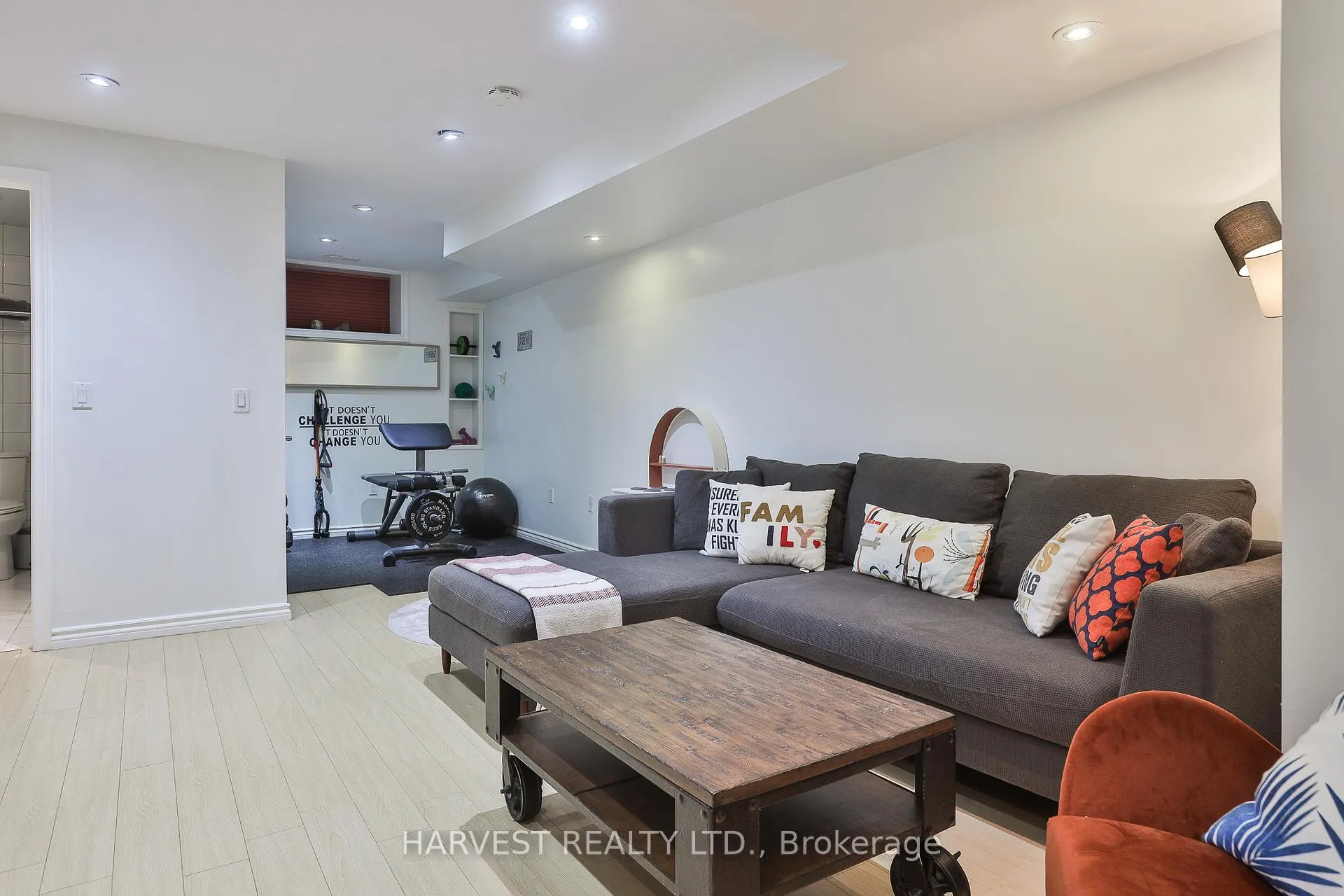 Photo 33 of 109 Helendale Avenue, Toronto, Yonge-Eglinton — HOMEH