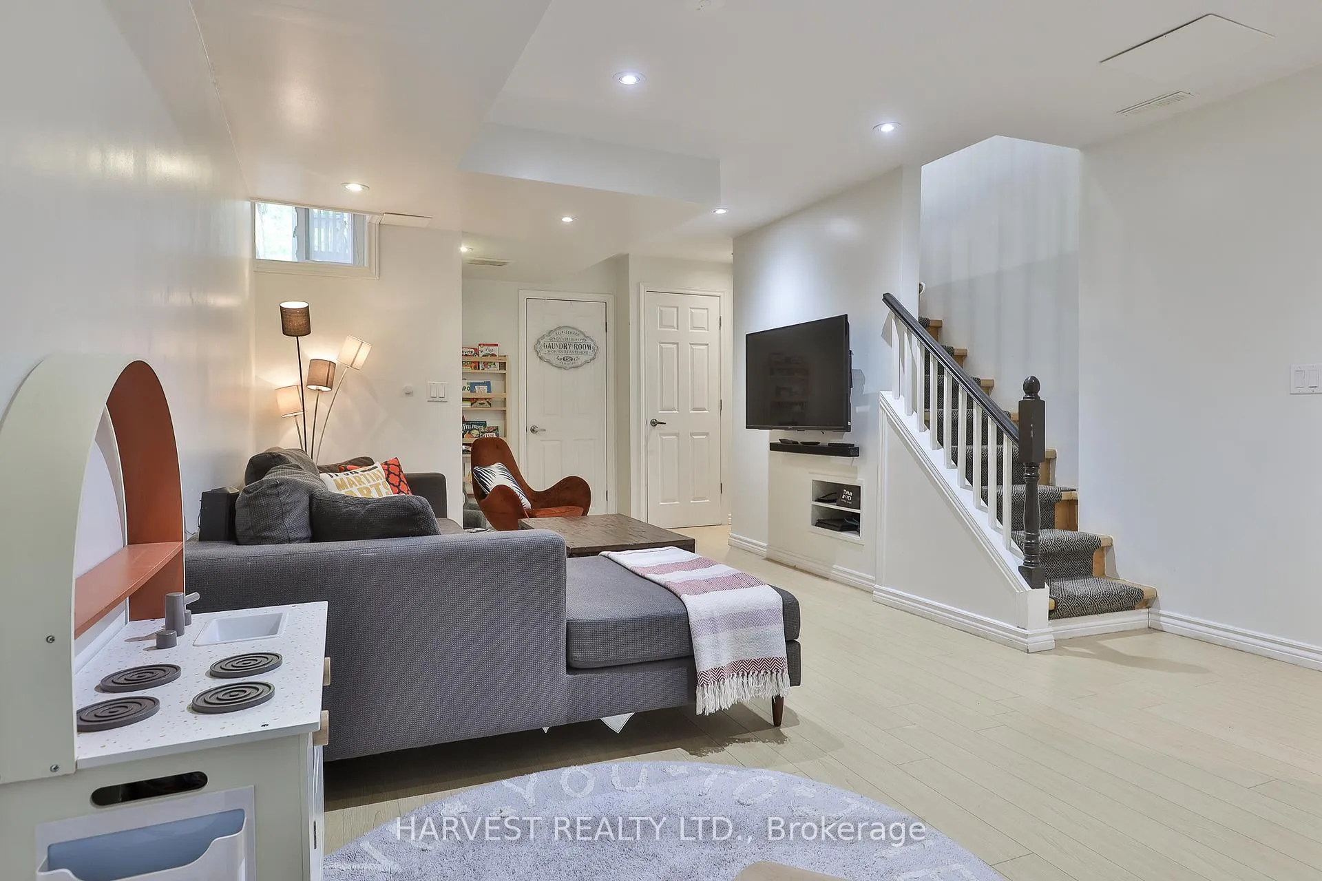 Photo 35 of 109 Helendale Avenue, Toronto, Yonge-Eglinton — HOMEH