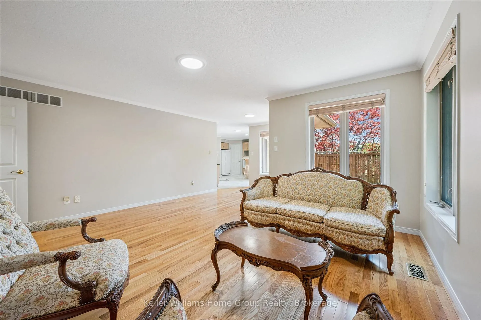 Photo 16 of 40 Gibbs Crescent, Guelph, Clairfields/Hanlon Business Park — HOMEH