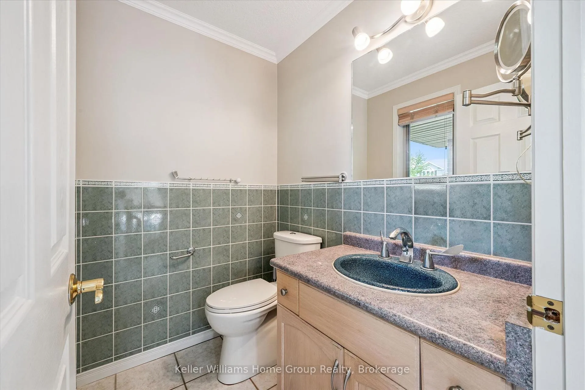 Photo 27 of 40 Gibbs Crescent, Guelph, Clairfields/Hanlon Business Park — HOMEH