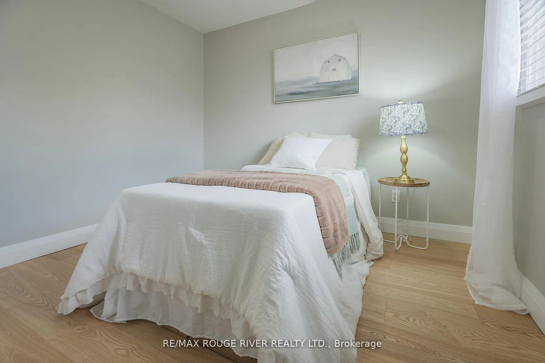 Photo 30 of 1819 Post Drive, Pickering, Amberlea — HOMEH