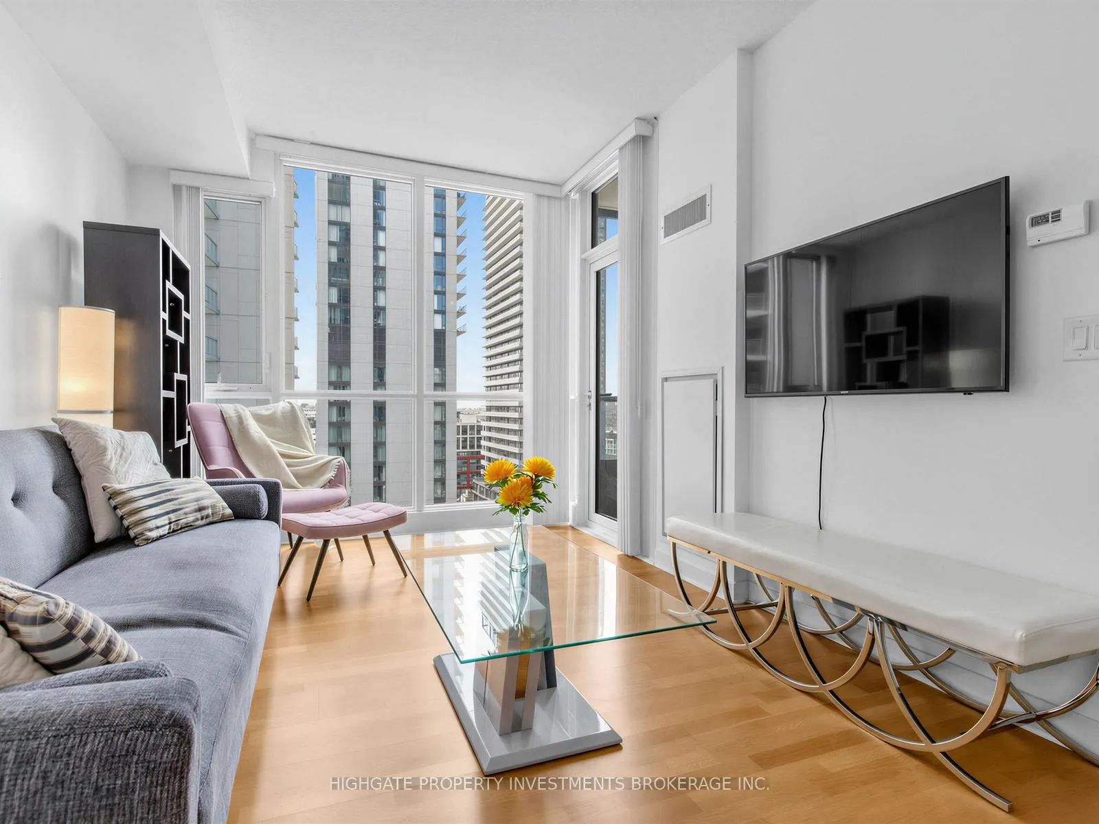 Photo 11 of Unit 2311, 295 Adelaide Street W, Toronto, Waterfront Communities — HOMEH