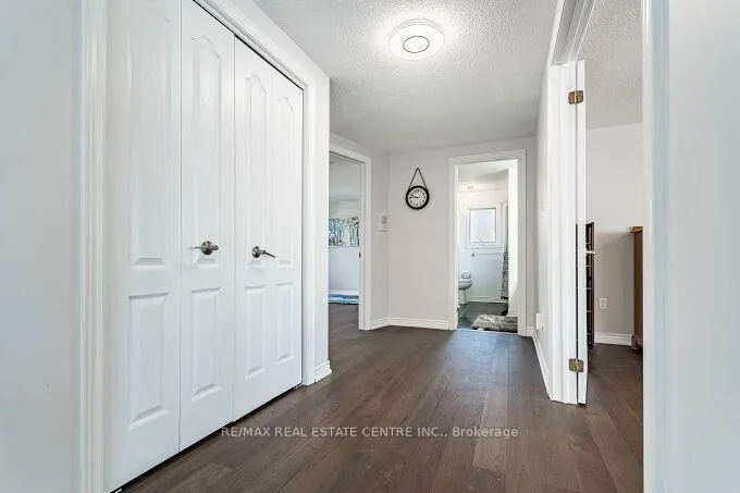 Photo 32 of 33 Strathroy Crescent, Hamilton, Waterdown — HOMEH