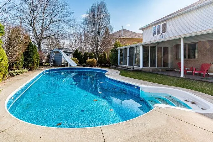 Photo 47 of 33 Strathroy Crescent, Hamilton, Waterdown — HOMEH