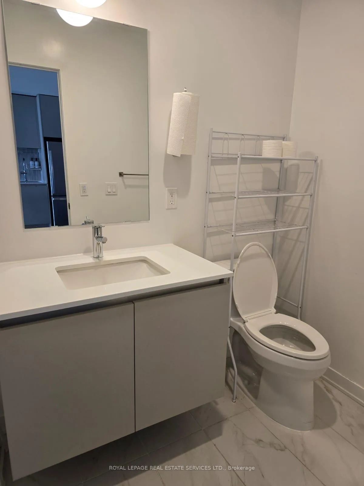 Photo 19 of Unit LPH21, 395 Dundas St W, Oakville, Glenorchy — HOMEH