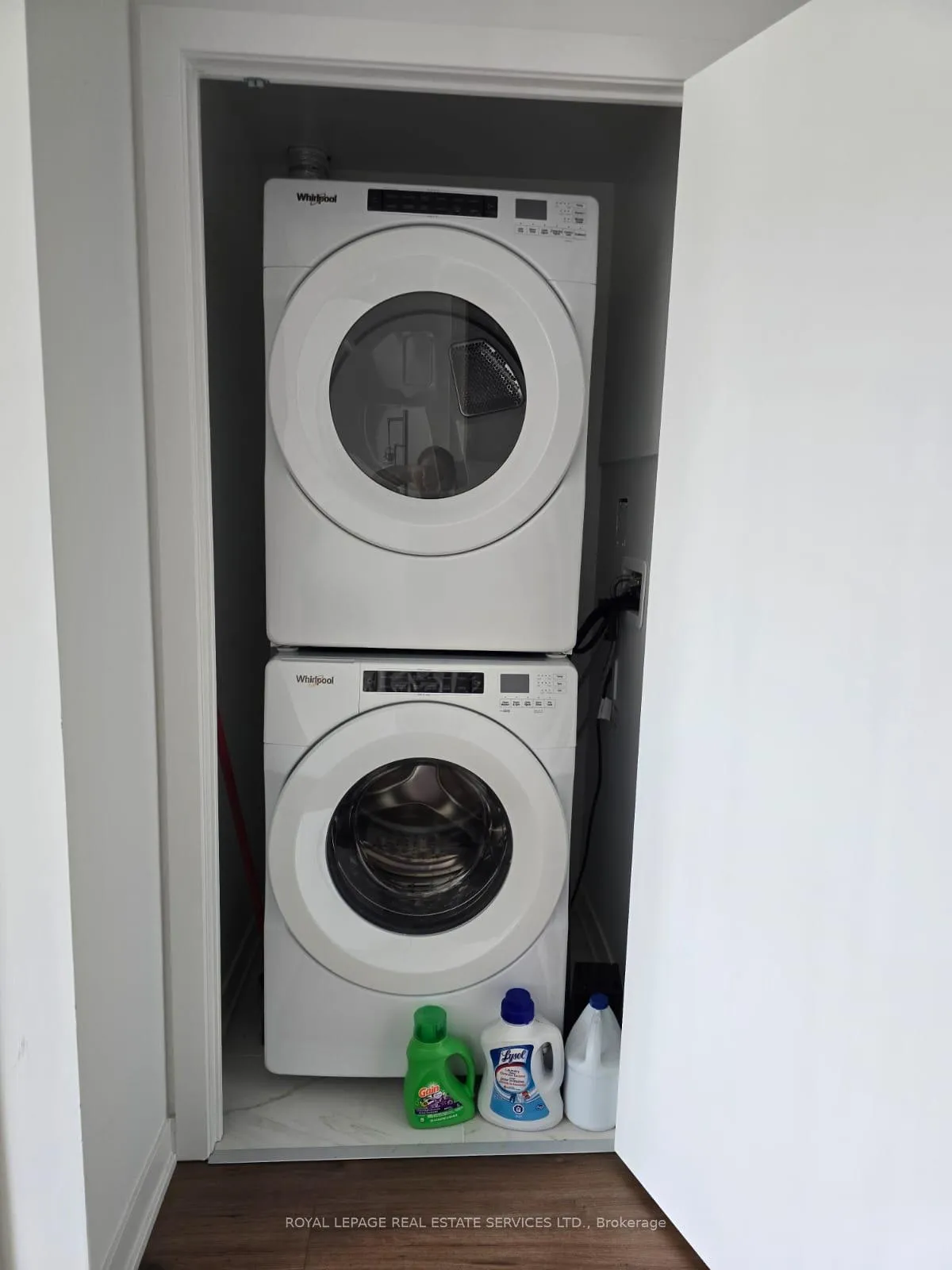 Photo 23 of Unit LPH21, 395 Dundas St W, Oakville, Glenorchy — HOMEH