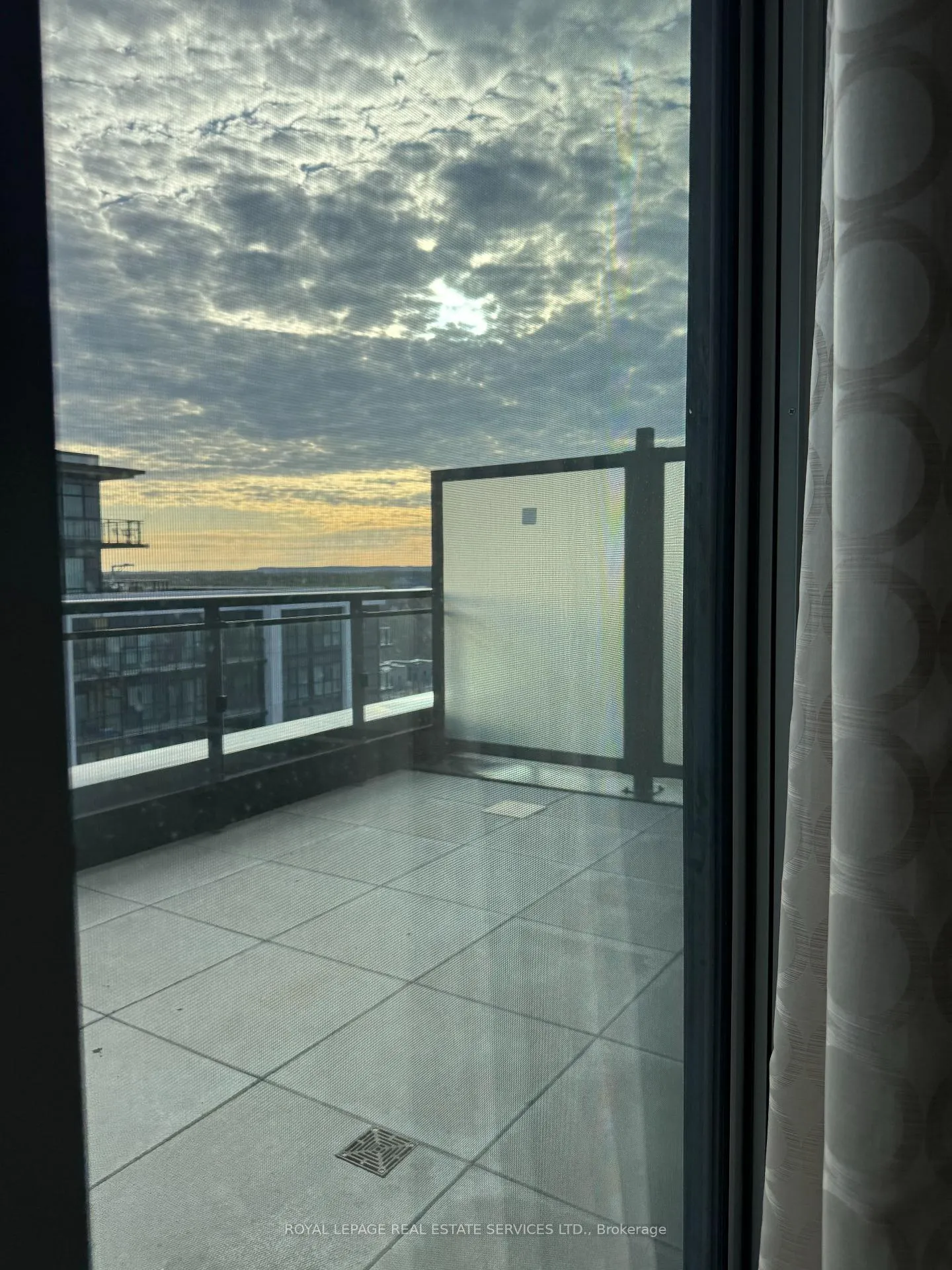 Photo 24 of Unit LPH21, 395 Dundas St W, Oakville, Glenorchy — HOMEH