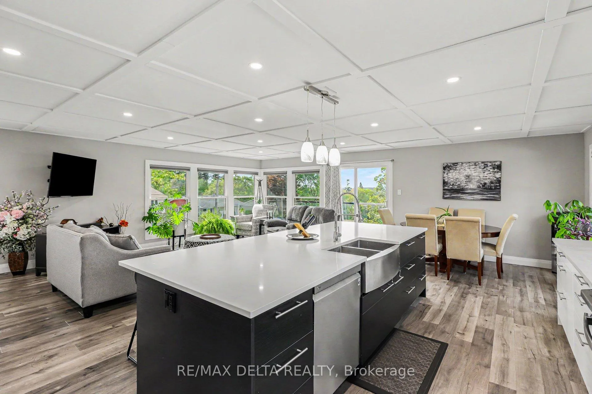 Photo 13 of 1363 Gerald Street, Ottawa, Springridge/East Village — HOMEH