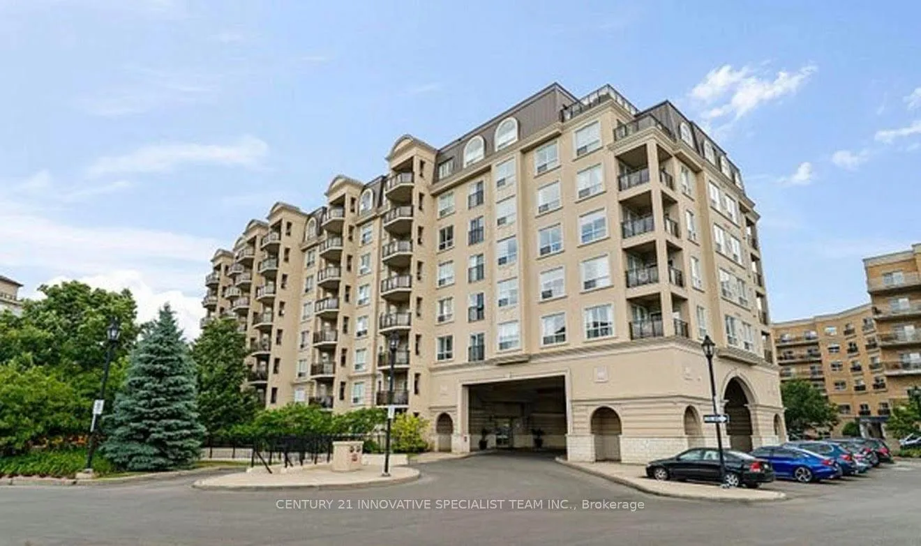 Front of Unit 603, 1 Maison Parc Court