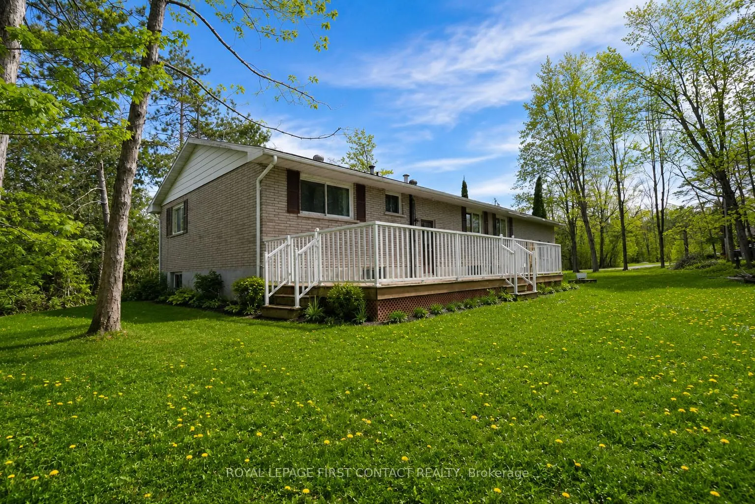 Photo 7 of 303 Shoreline Drive, Oro-Medonte, Rural Oro-Medonte — HOMEH