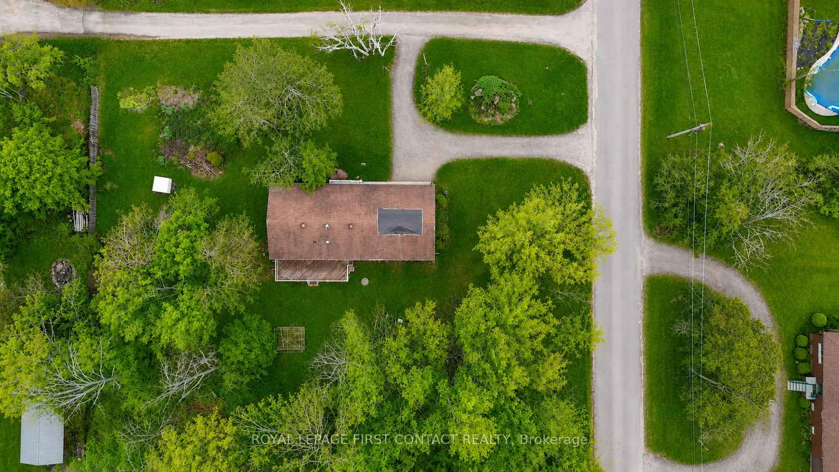 Photo 8 of 303 Shoreline Drive, Oro-Medonte, Rural Oro-Medonte — HOMEH
