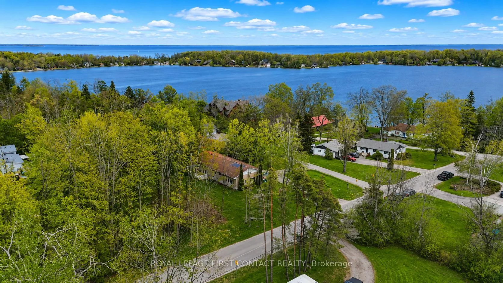 Photo 9 of 303 Shoreline Drive, Oro-Medonte, Rural Oro-Medonte — HOMEH