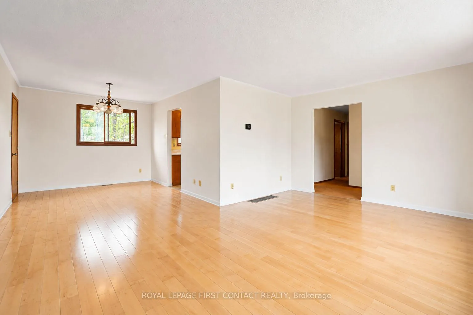 Photo 19 of 303 Shoreline Drive, Oro-Medonte, Rural Oro-Medonte — HOMEH