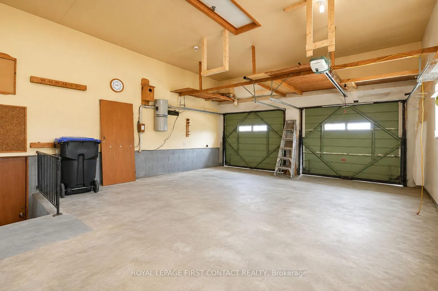 Photo 23 of 303 Shoreline Drive, Oro-Medonte, Rural Oro-Medonte — HOMEH