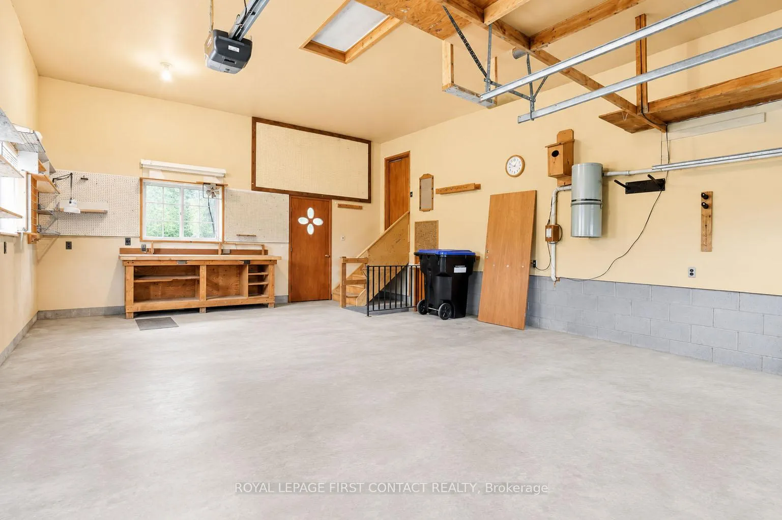 Photo 24 of 303 Shoreline Drive, Oro-Medonte, Rural Oro-Medonte — HOMEH