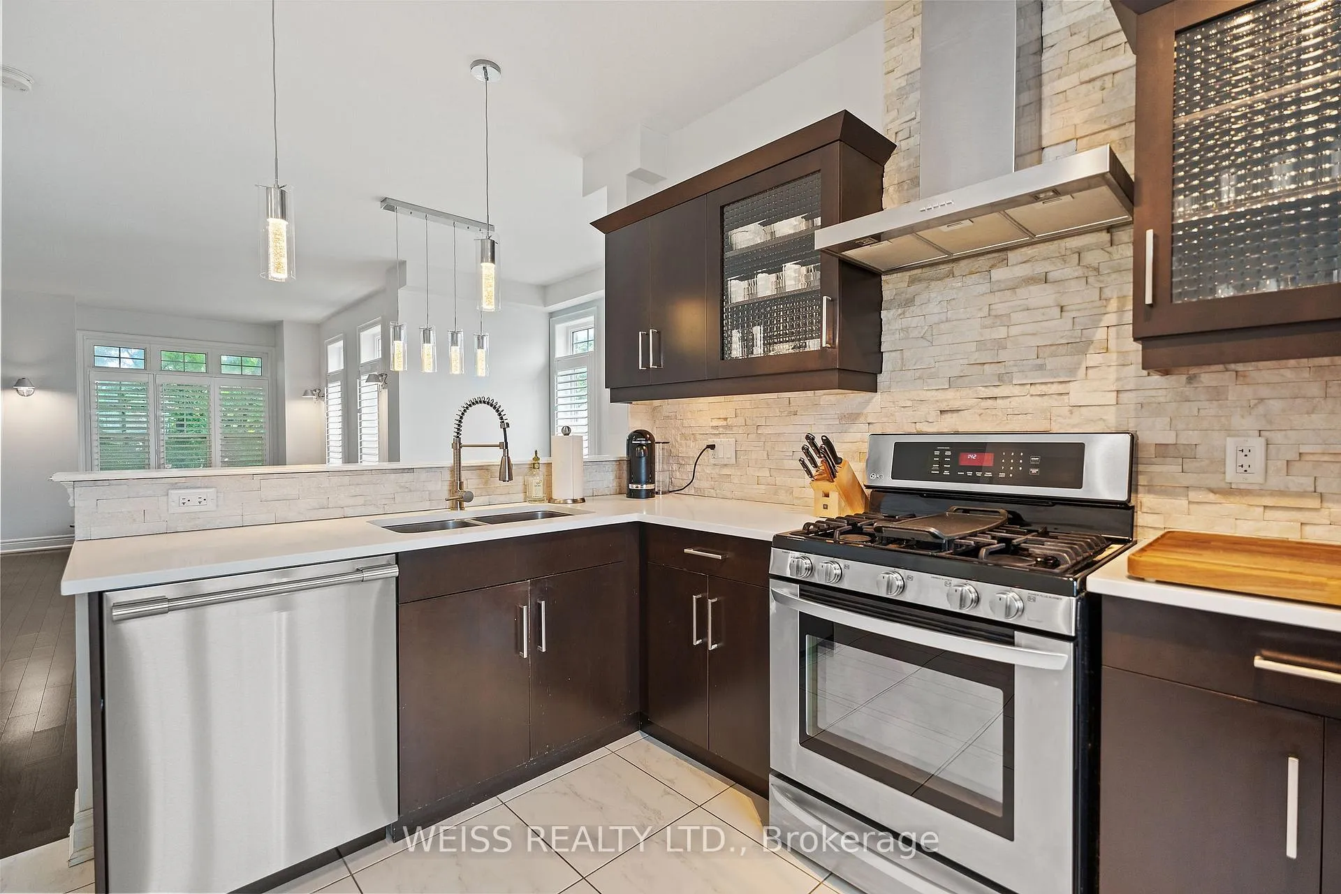 Photo 7 of 2 Ella Street, St. Catharines, Downtown — HOMEH