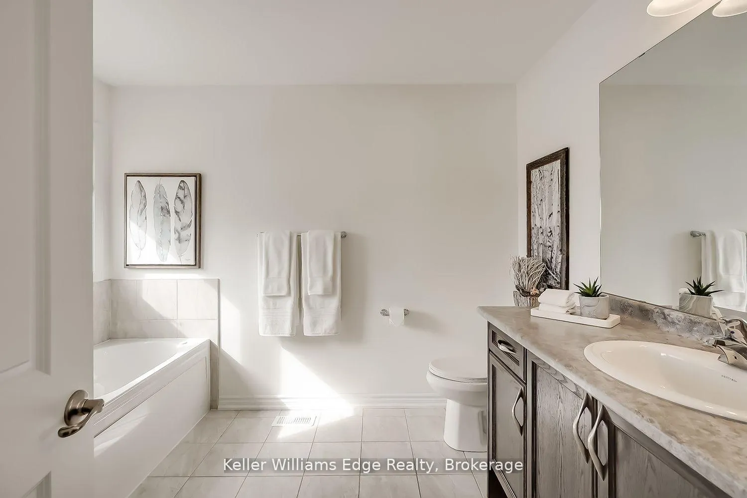 Photo 26 of 92 Flagg Avenue, Brant, Paris — HOMEH