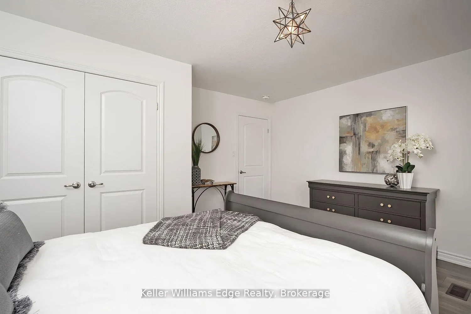 Photo 32 of 92 Flagg Avenue, Brant, Paris — HOMEH