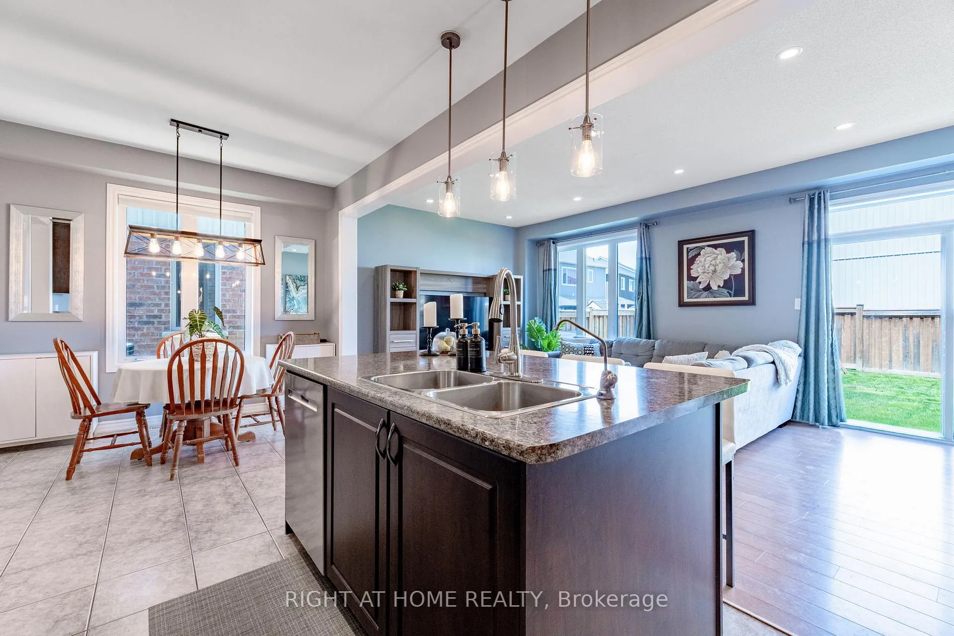 Photo 9 of 72 Wagner Crescent, Essa, Angus — HOMEH