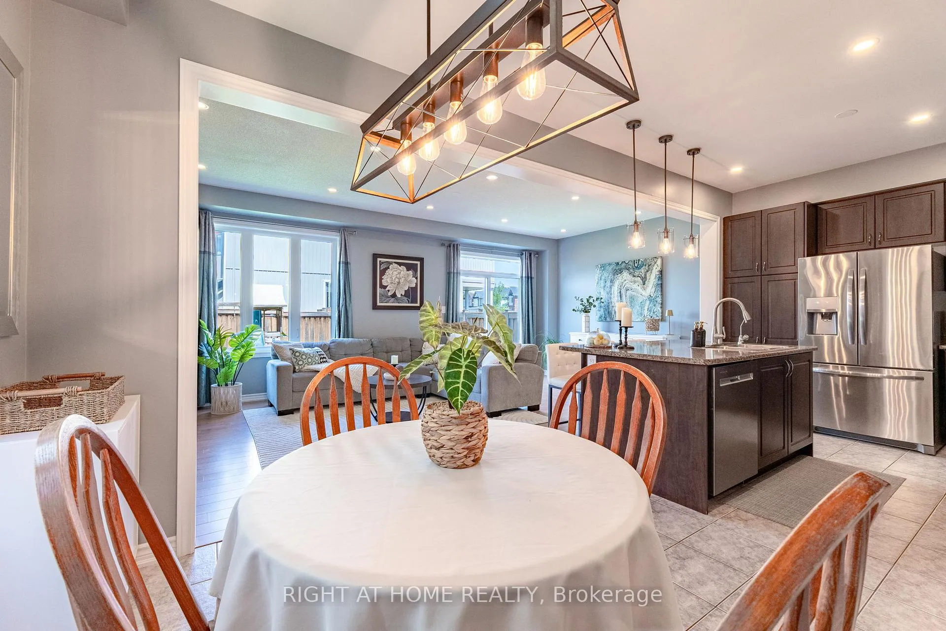 Photo 11 of 72 Wagner Crescent, Essa, Angus — HOMEH