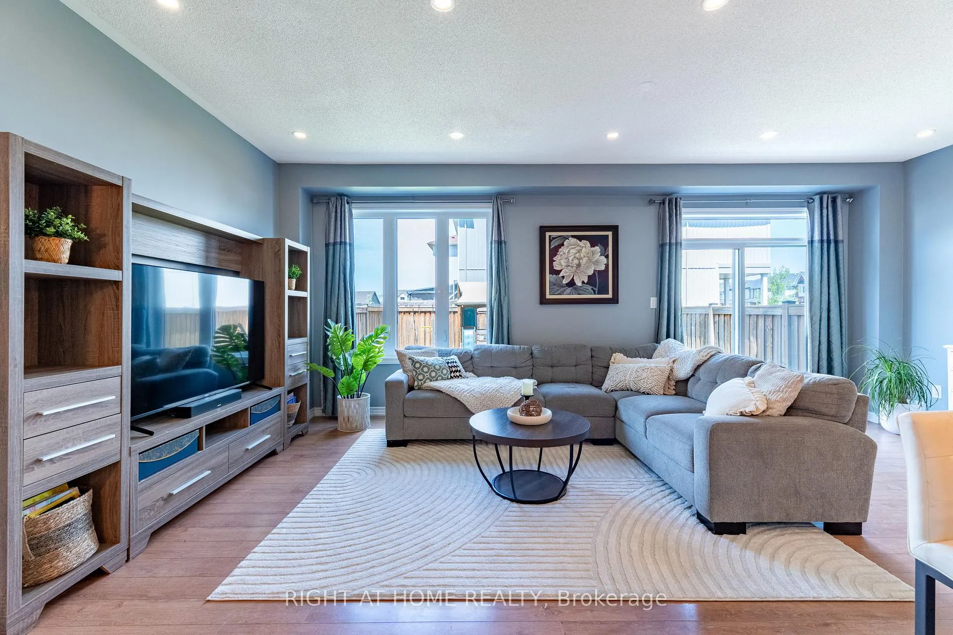 Photo 18 of 72 Wagner Crescent, Essa, Angus — HOMEH