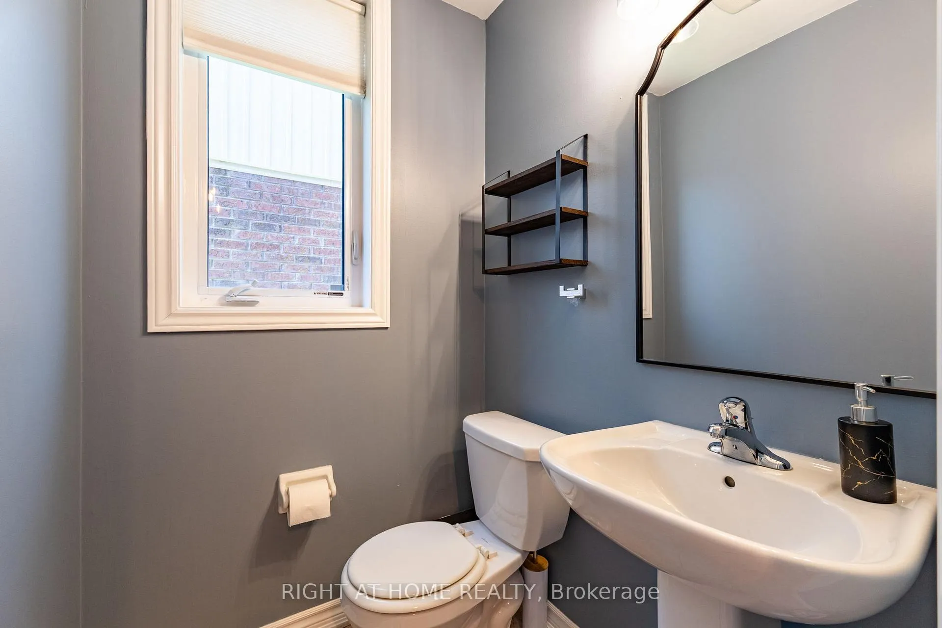 Photo 20 of 72 Wagner Crescent, Essa, Angus — HOMEH