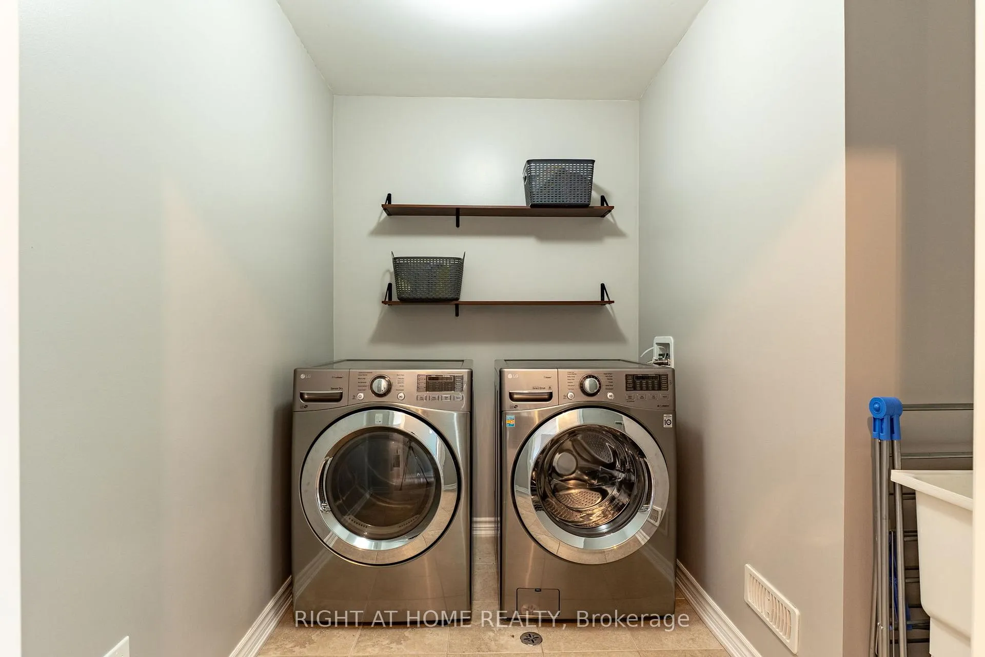 Photo 22 of 72 Wagner Crescent, Essa, Angus — HOMEH