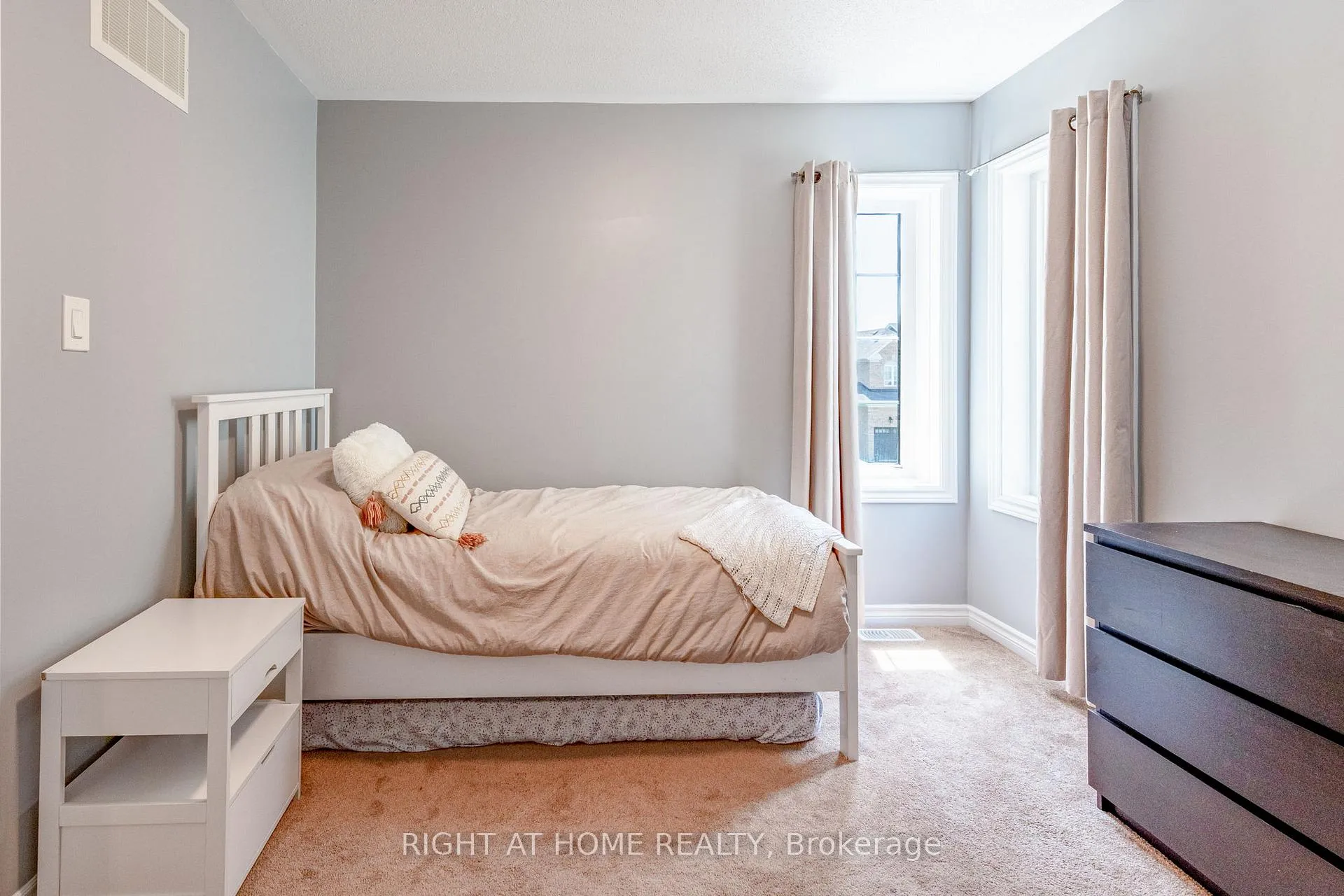 Photo 29 of 72 Wagner Crescent, Essa, Angus — HOMEH