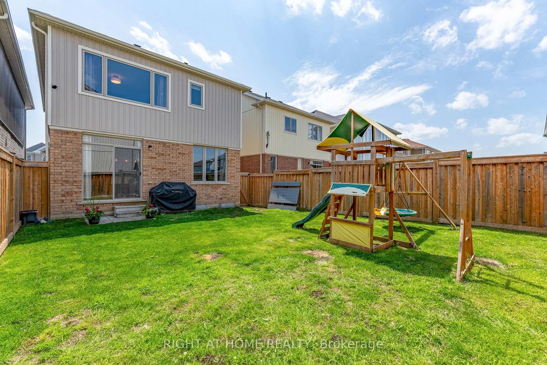 Photo 45 of 72 Wagner Crescent, Essa, Angus — HOMEH