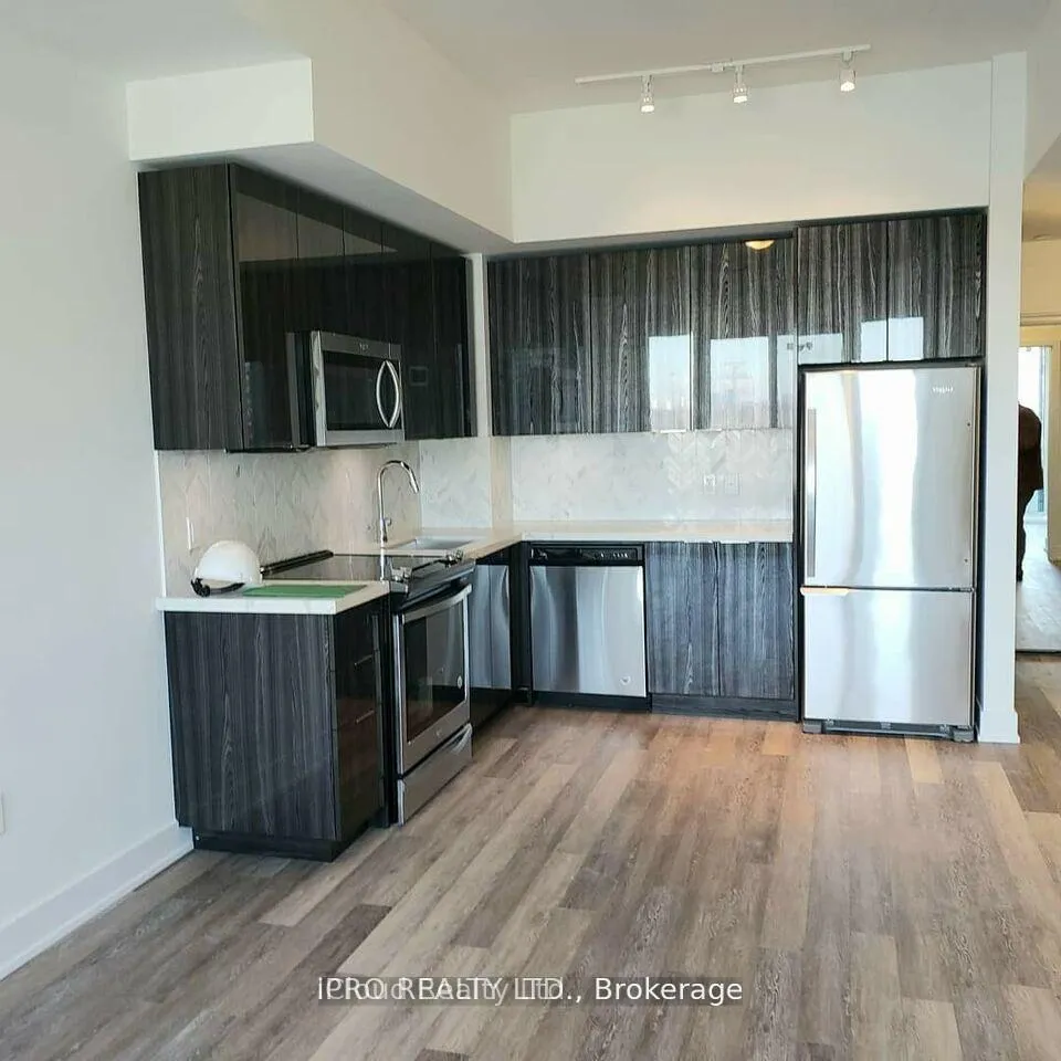 Photo 2 of Unit 1322, 30 Shore Breeze Drive, Etobicoke, Mimico — HOMEH