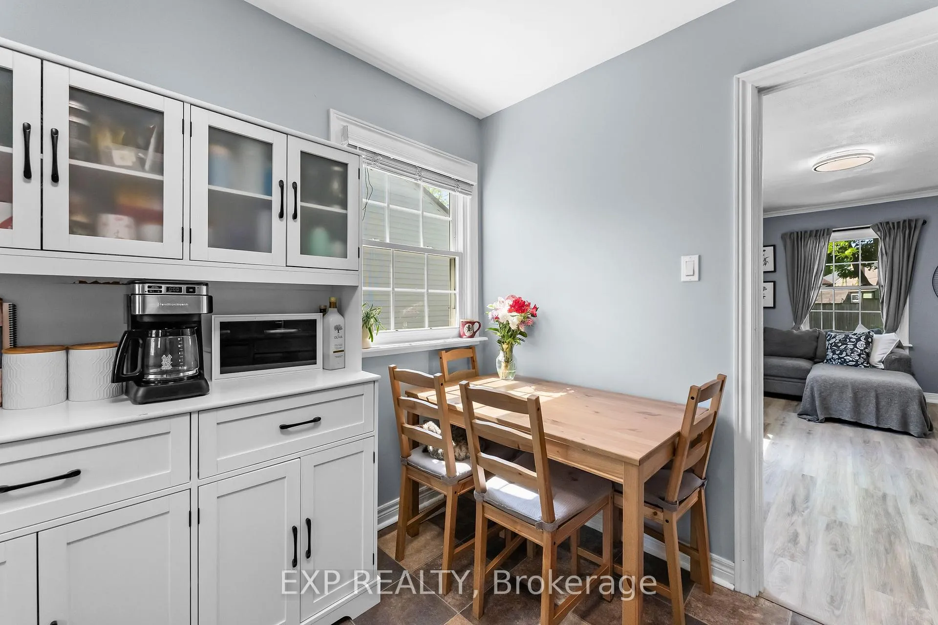 Photo 11 of 8 Coventry Street, St. Catharines, E. Chester — HOMEH