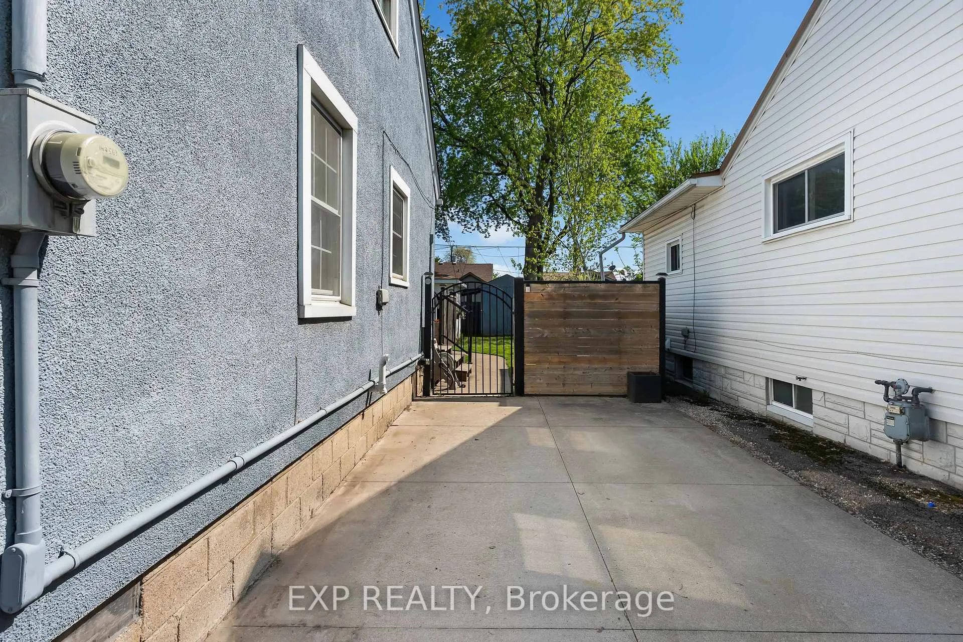 Photo 27 of 8 Coventry Street, St. Catharines, E. Chester — HOMEH