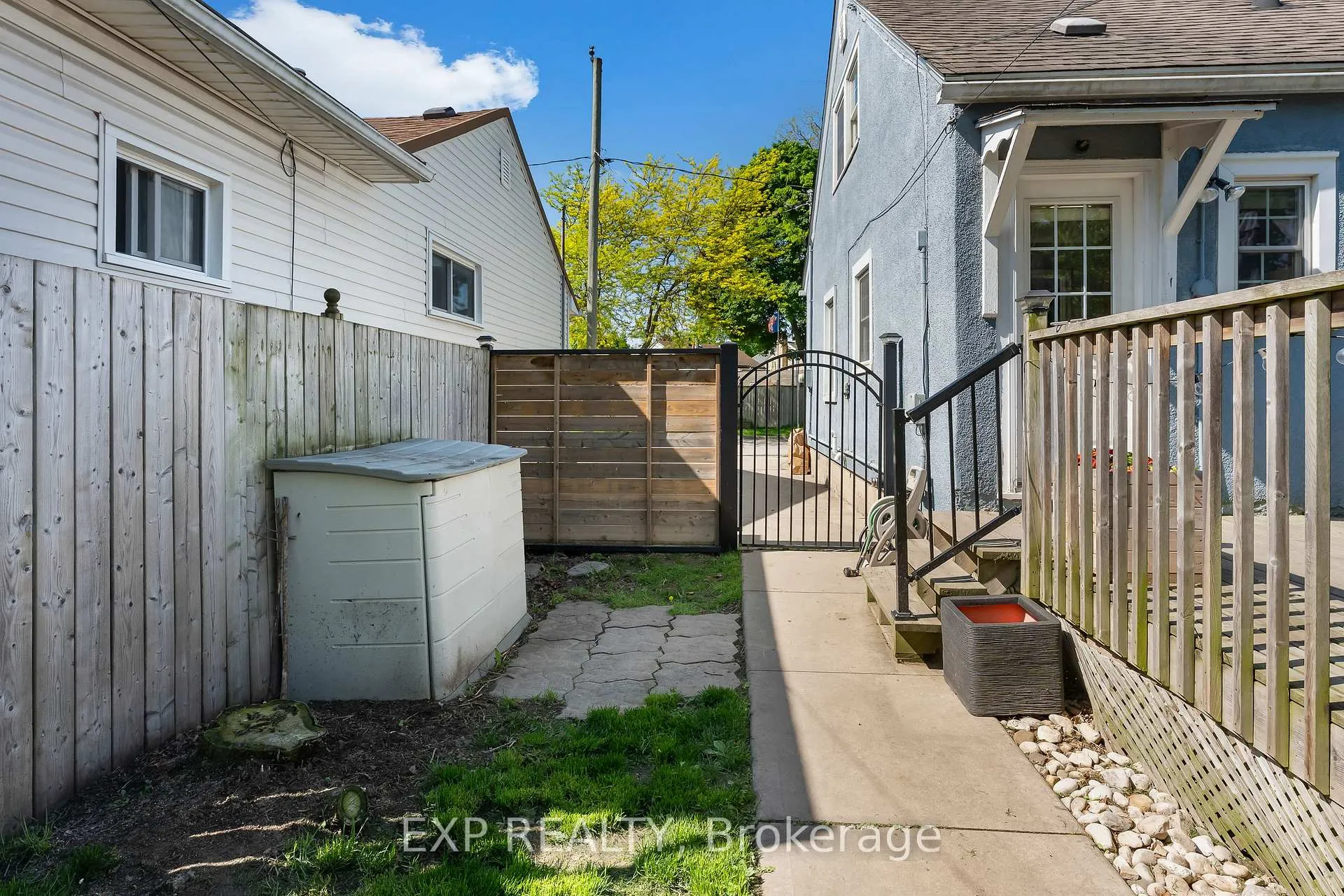 Photo 29 of 8 Coventry Street, St. Catharines, E. Chester — HOMEH