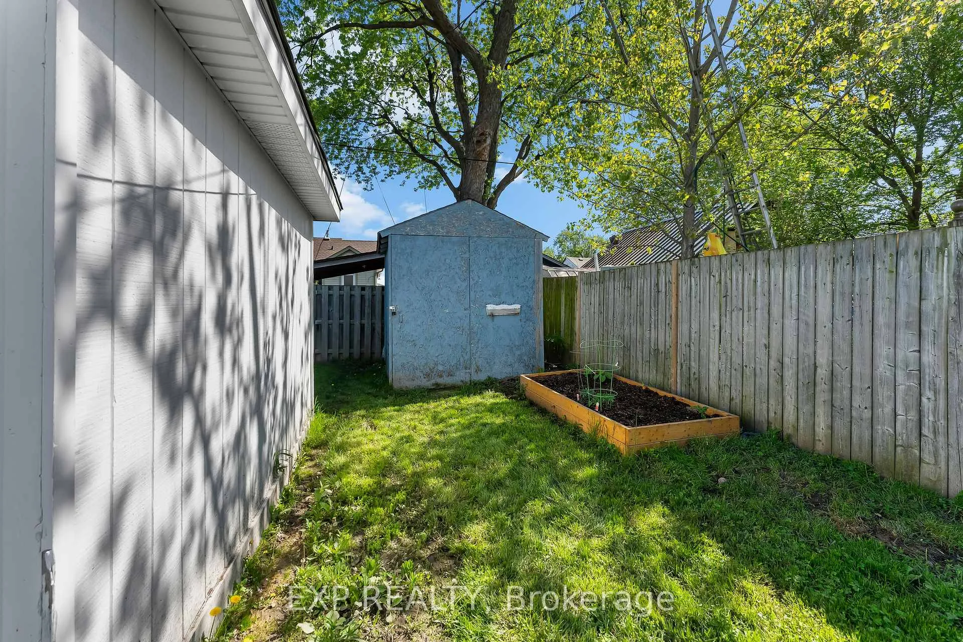 Photo 35 of 8 Coventry Street, St. Catharines, E. Chester — HOMEH