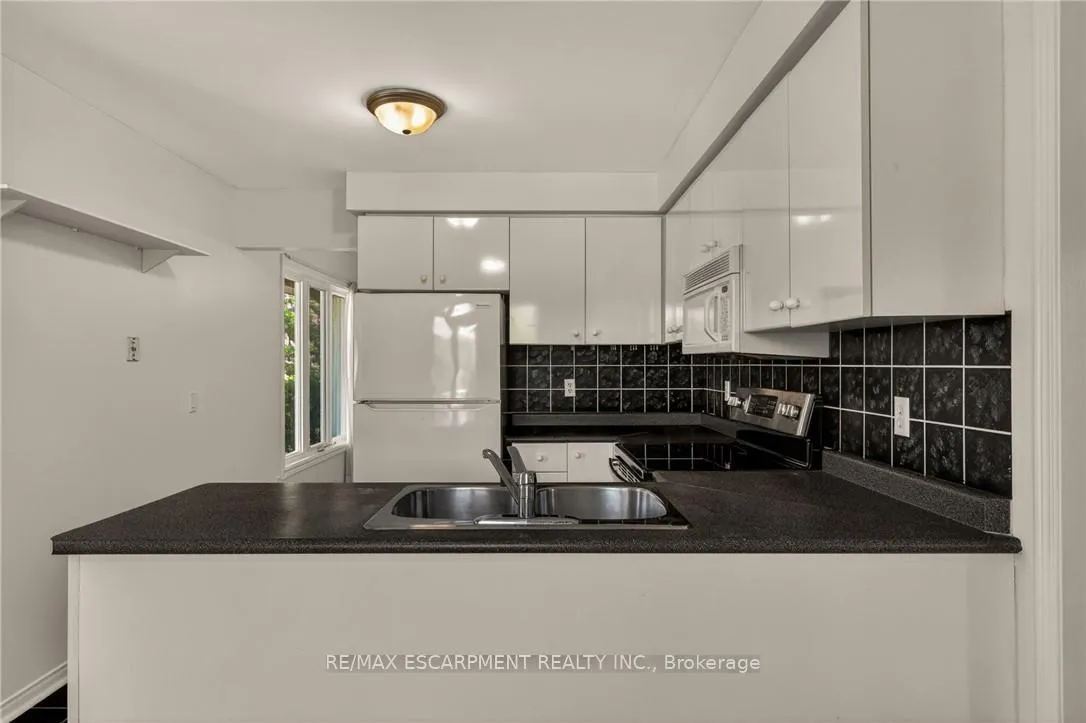 Photo 22 of Unit 19, 11 Pirie Drive, Hamilton, Dundas — HOMEH