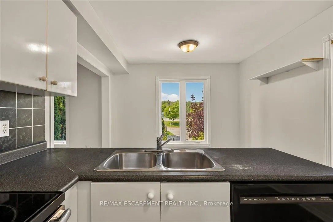 Photo 23 of Unit 19, 11 Pirie Drive, Hamilton, Dundas — HOMEH