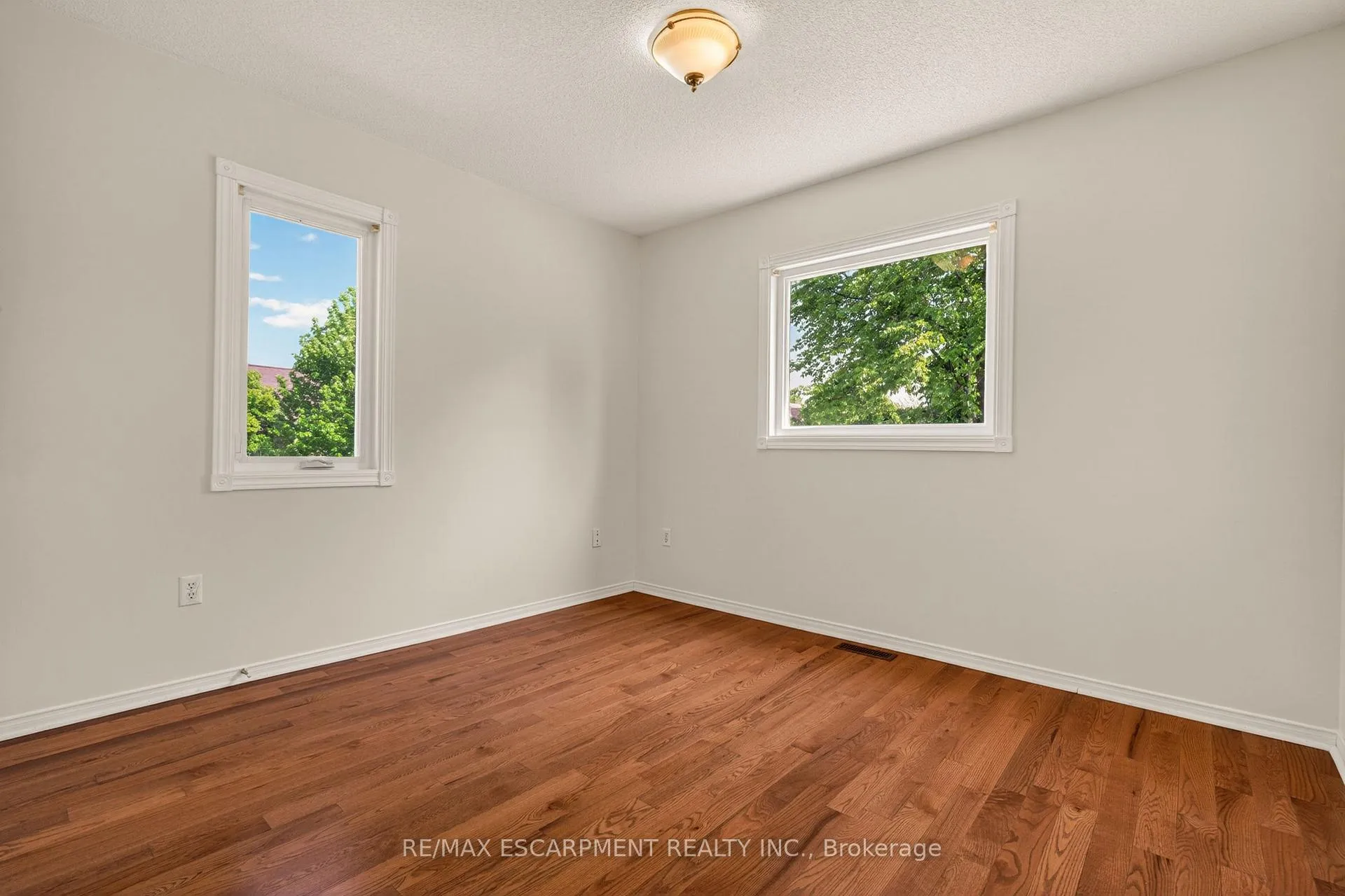 Photo 39 of Unit 19, 11 Pirie Drive, Hamilton, Dundas — HOMEH