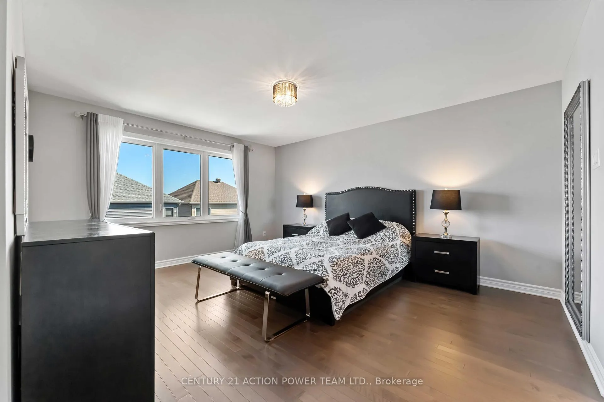Photo 23 of 54 Malachigan Crescent, Ottawa, Avalon West — HOMEH