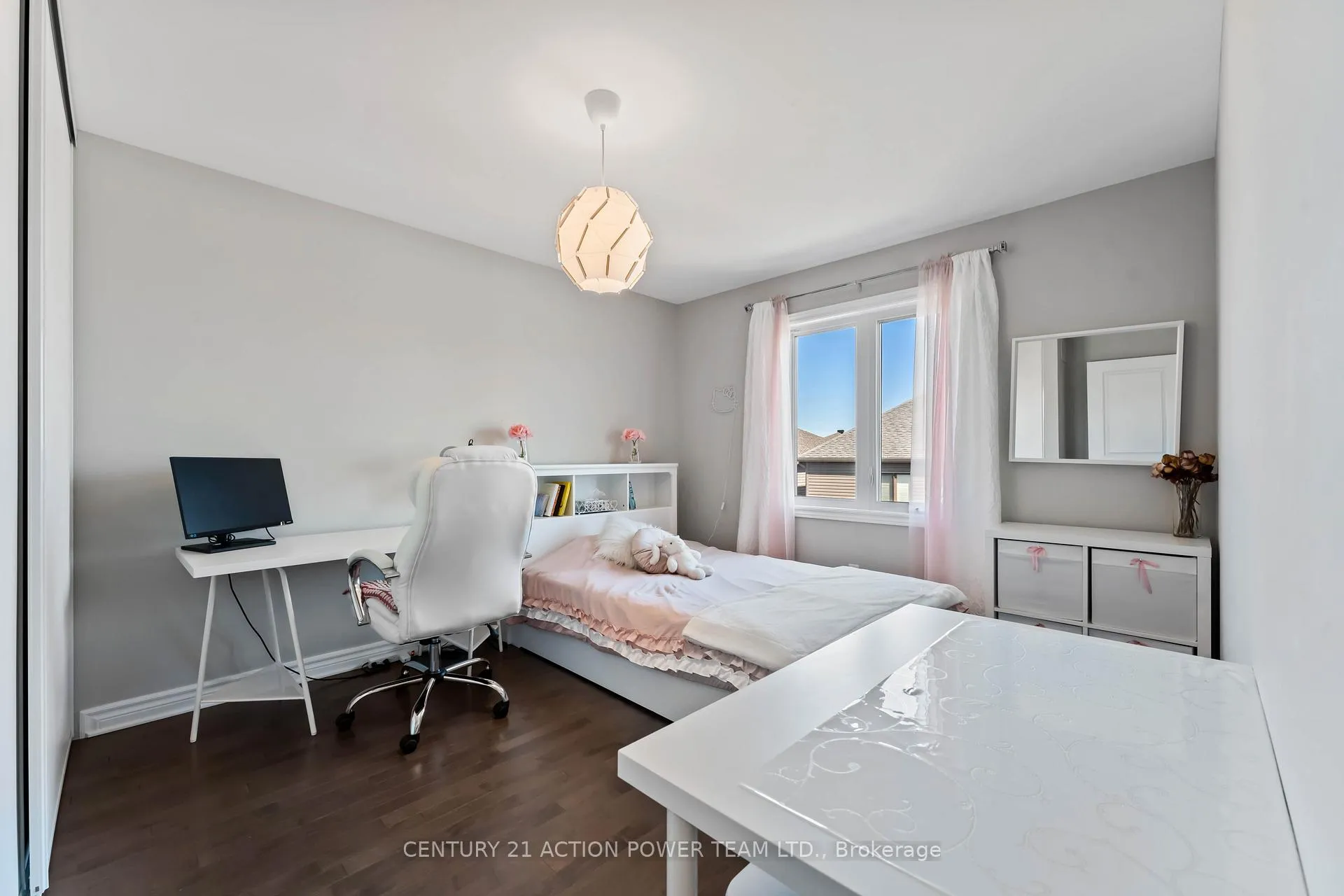 Photo 26 of 54 Malachigan Crescent, Ottawa, Avalon West — HOMEH