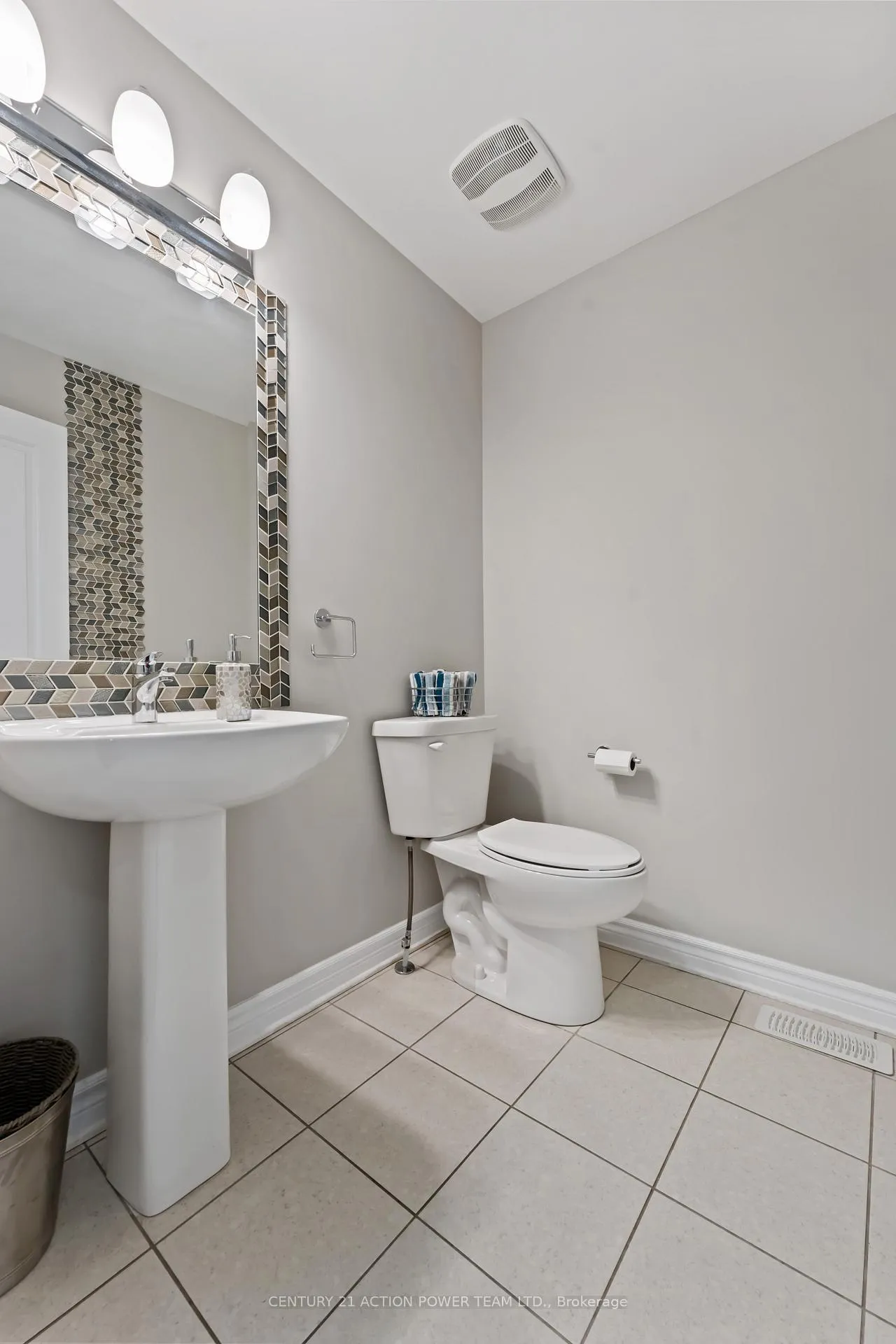 Photo 33 of 54 Malachigan Crescent, Ottawa, Avalon West — HOMEH