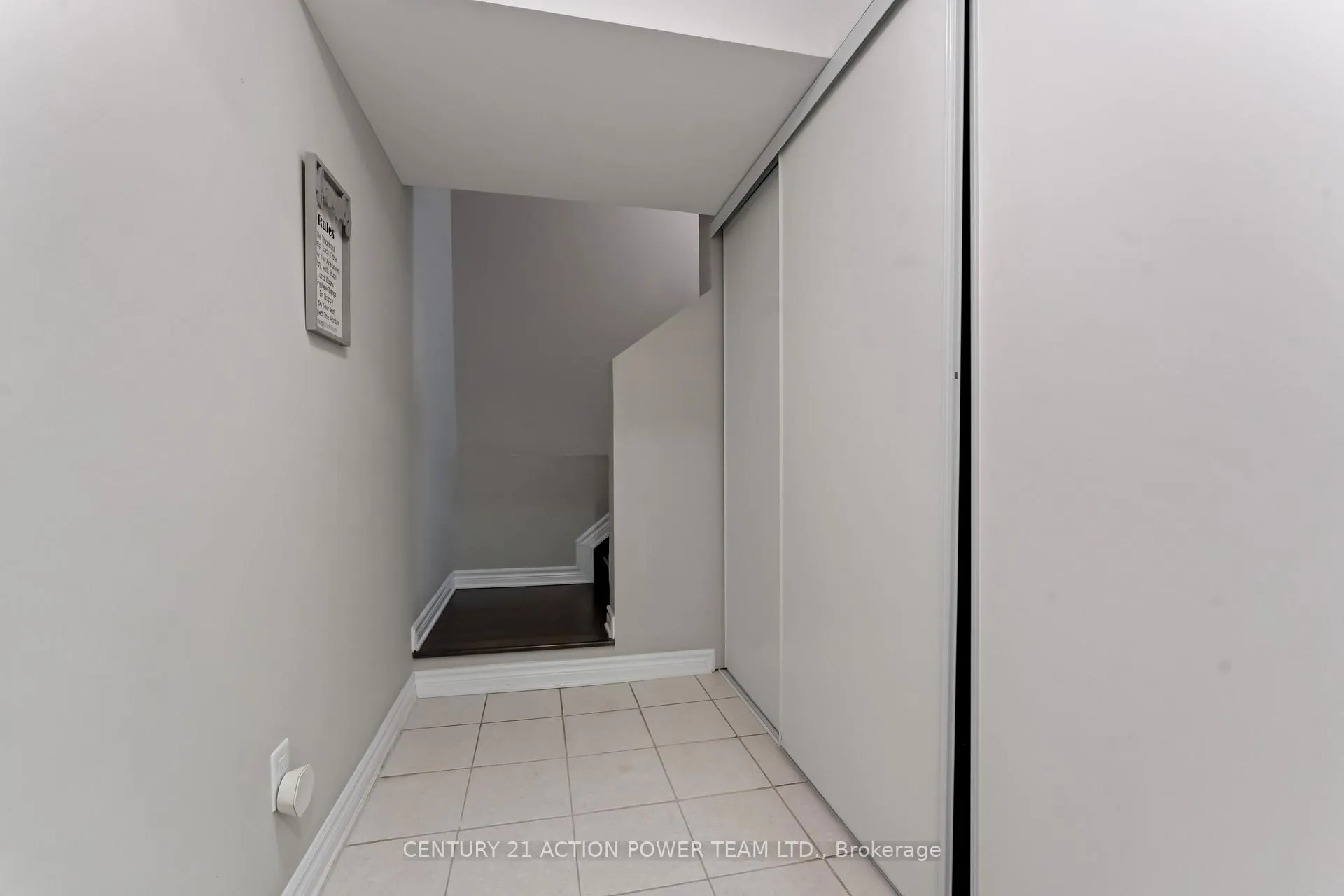 Photo 34 of 54 Malachigan Crescent, Ottawa, Avalon West — HOMEH