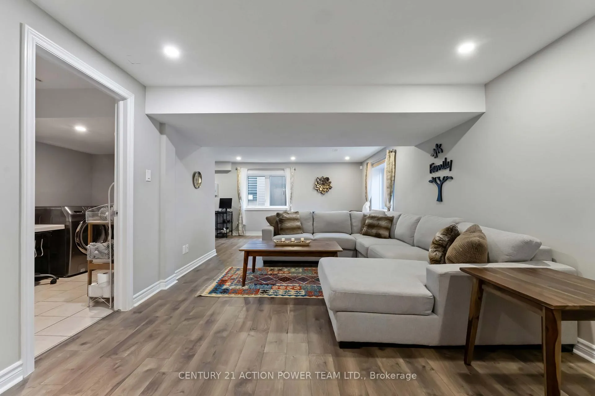 Photo 35 of 54 Malachigan Crescent, Ottawa, Avalon West — HOMEH