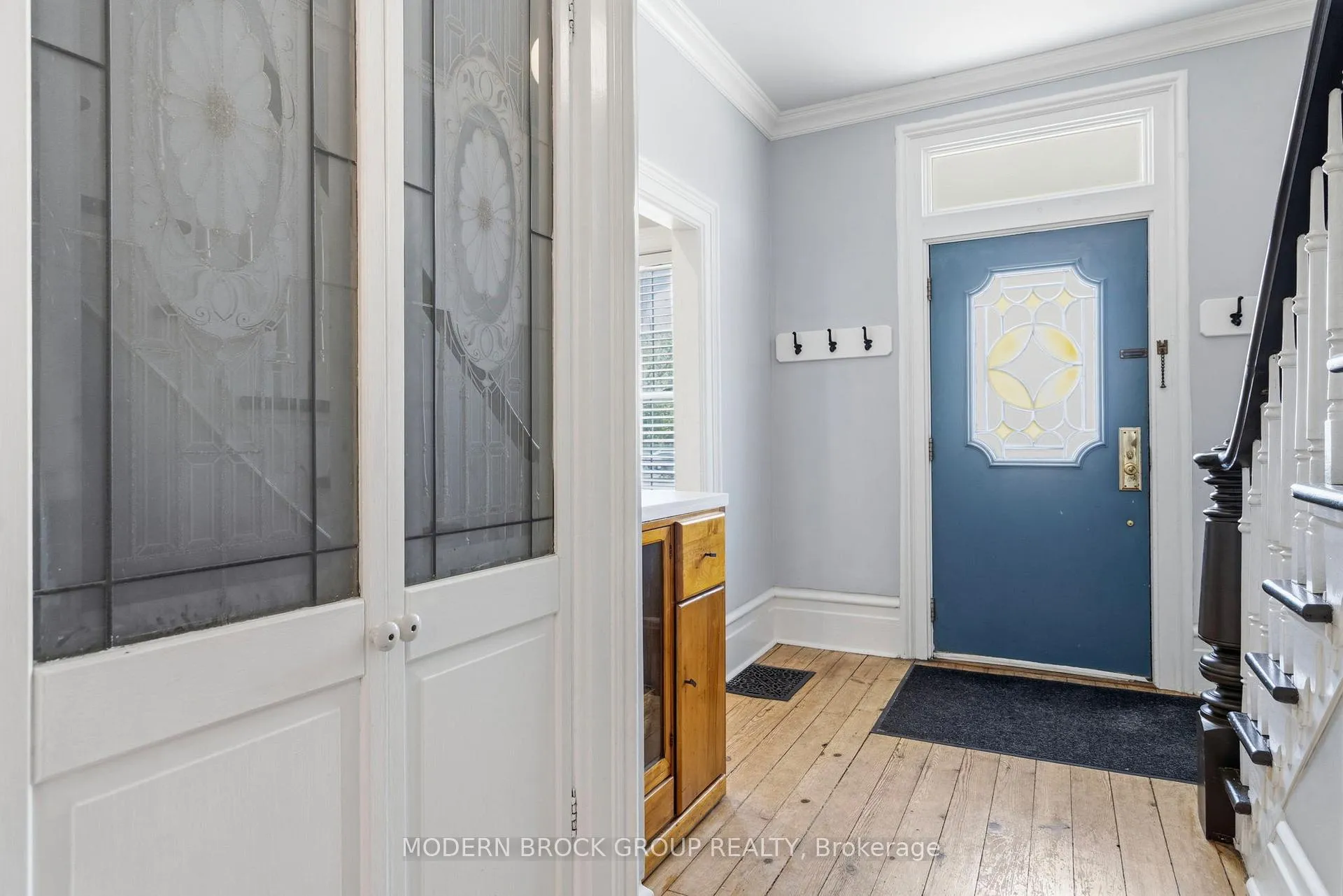 Photo 10 of 254 King Street E, Brockville — HOMEH