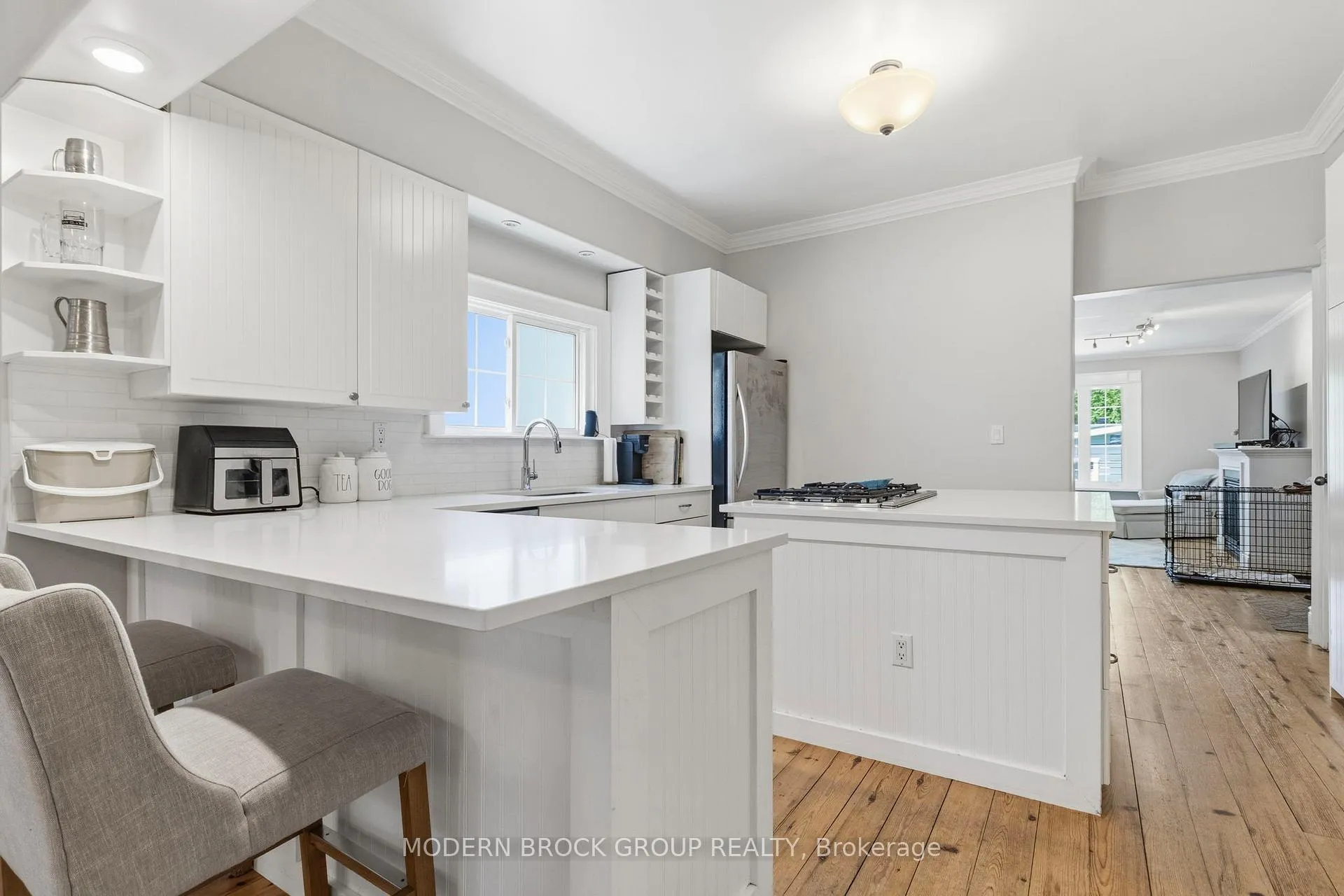 Photo 23 of 254 King Street E, Brockville — HOMEH