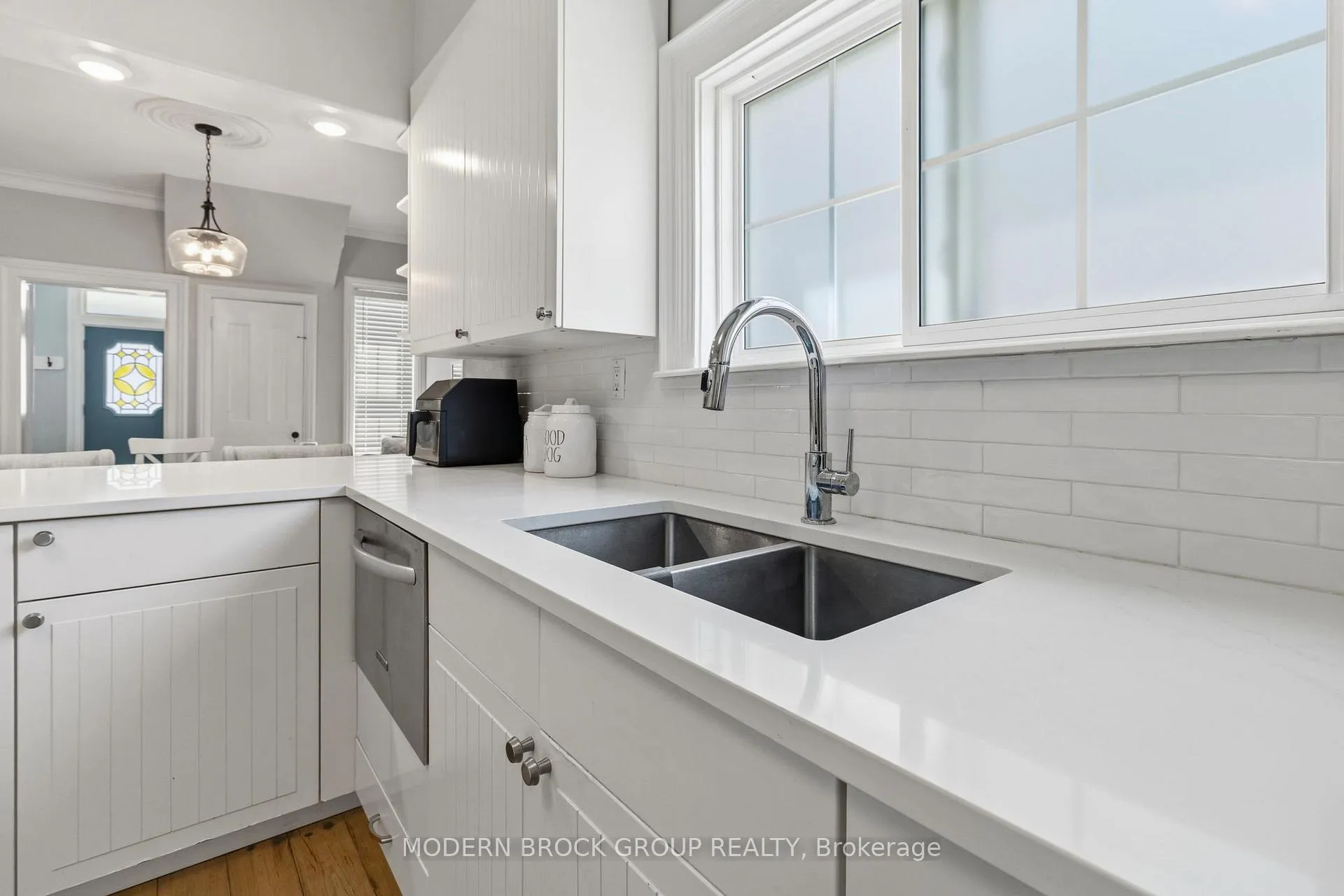 Photo 27 of 254 King Street E, Brockville — HOMEH