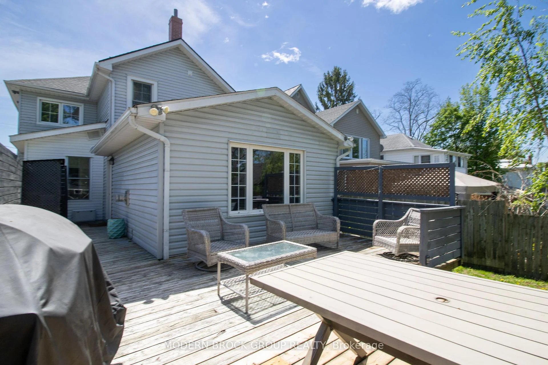 Photo 56 of 254 King Street E, Brockville — HOMEH