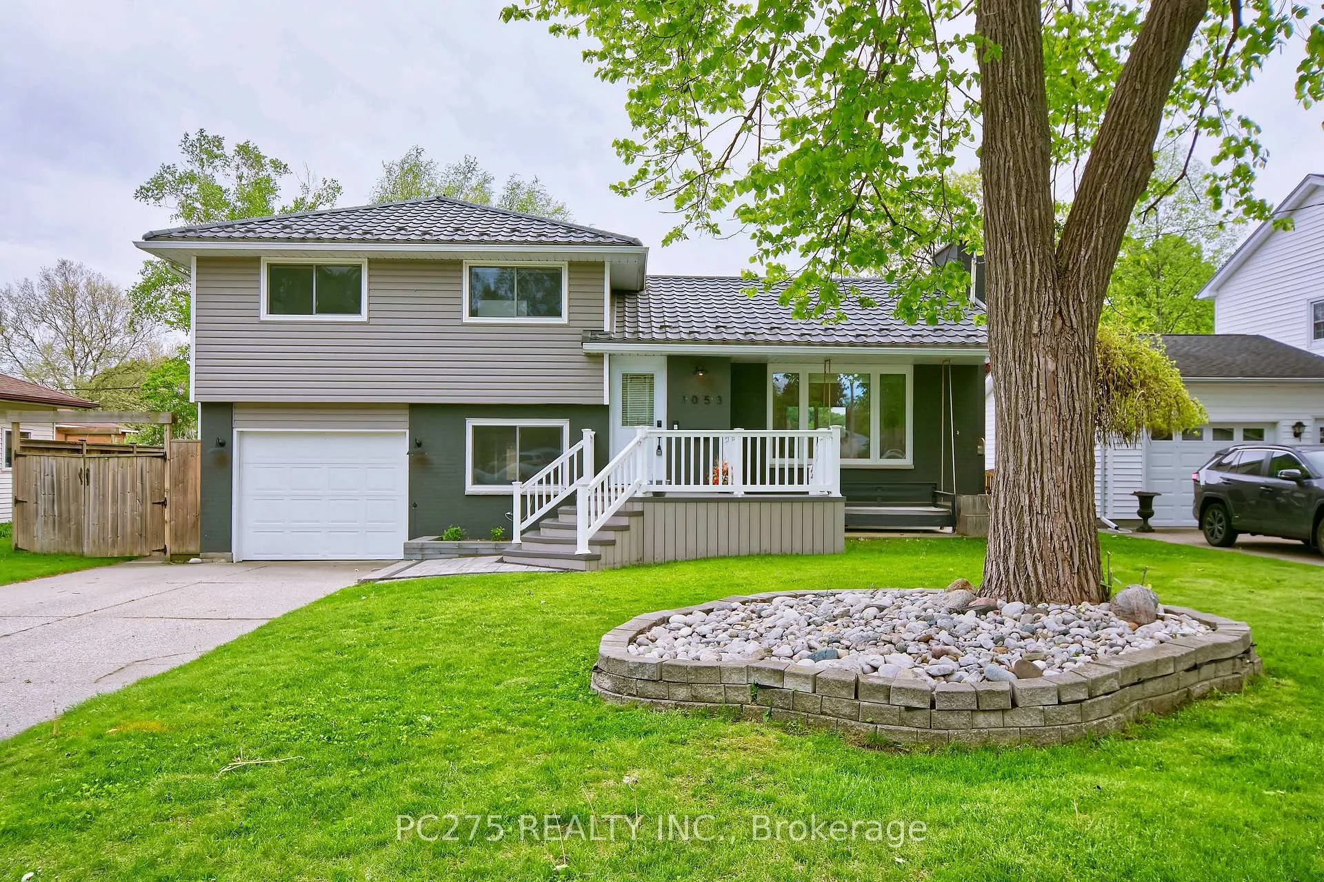 Photo 1 of 1053 Griffith Road, Sarnia — HOMEH