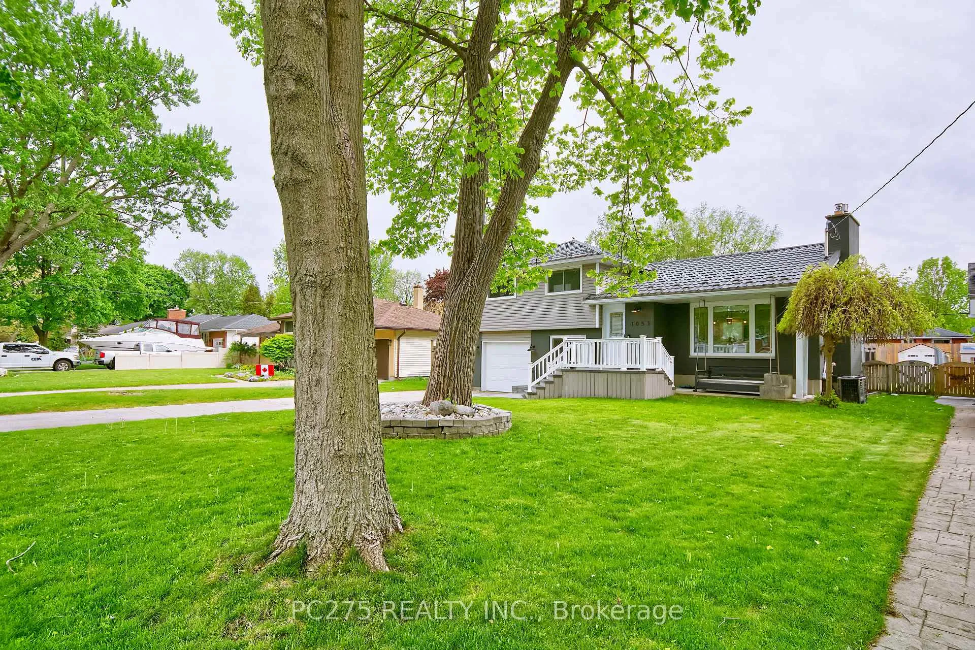 Photo 3 of 1053 Griffith Road, Sarnia — HOMEH