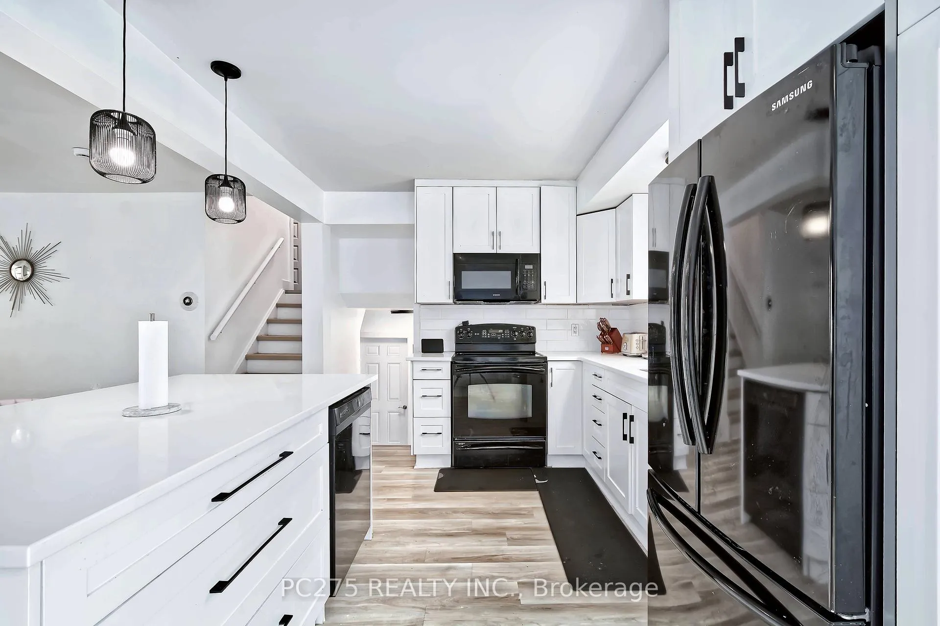 Photo 11 of 1053 Griffith Road, Sarnia — HOMEH