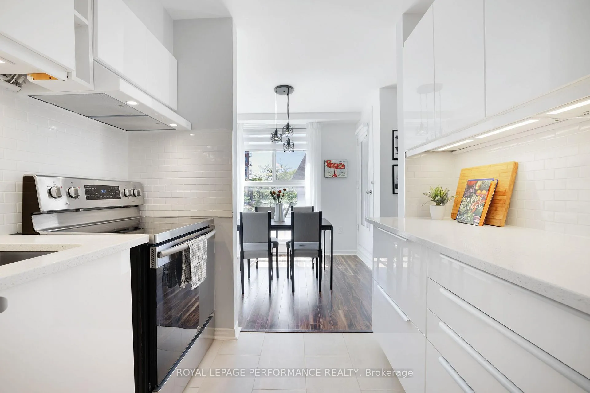 Photo 15 of Unit 5, 144 Bayview Station Road, Ottawa, Hintonburg — HOMEH